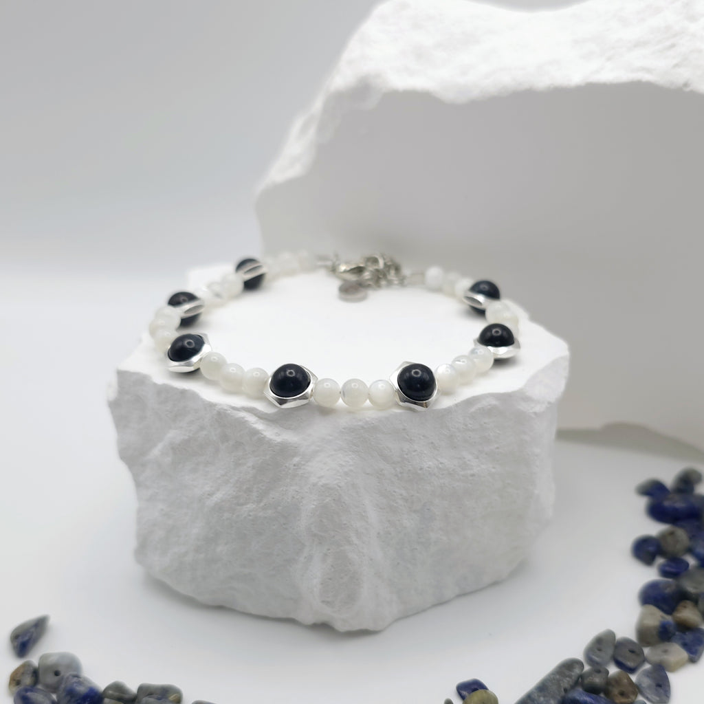 Blue-Black Tigers Eye & Conch Shell Beaded Bracelet [For Dispelling Fear]