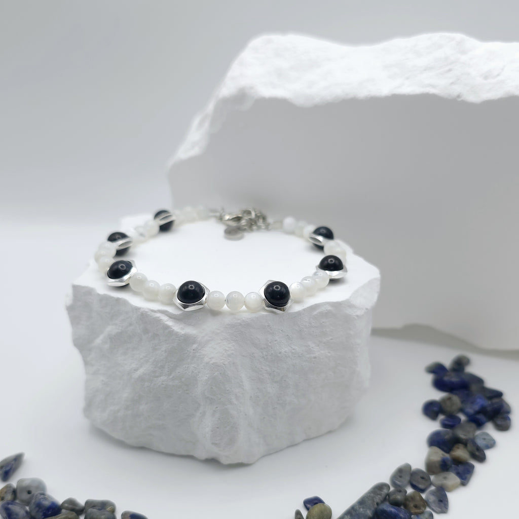 Blue-Black Tigers Eye & Conch Shell Beaded Bracelet [For Dispelling Fear]