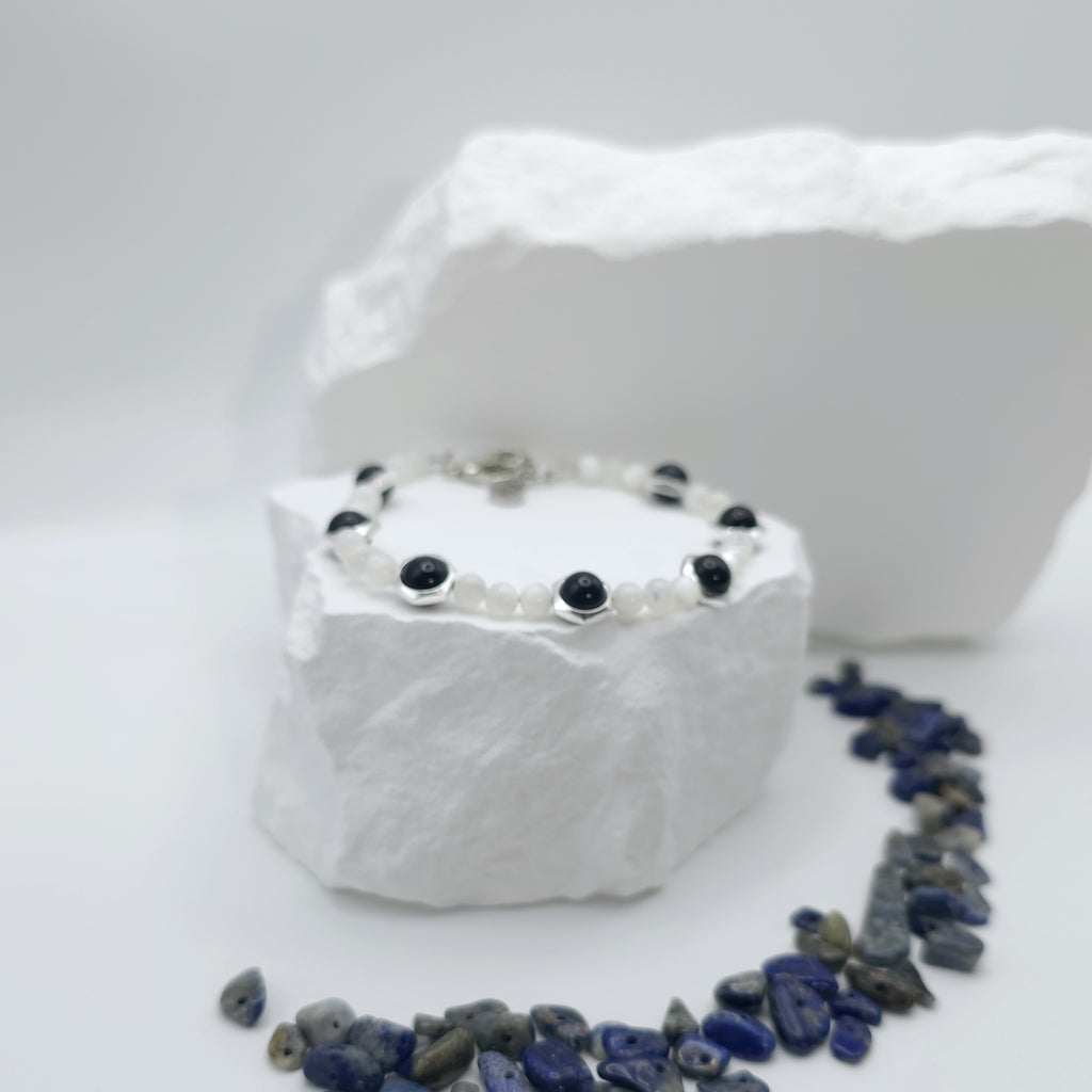 Blue-Black Tigers Eye & Conch Shell Beaded Bracelet [For Dispelling Fear]