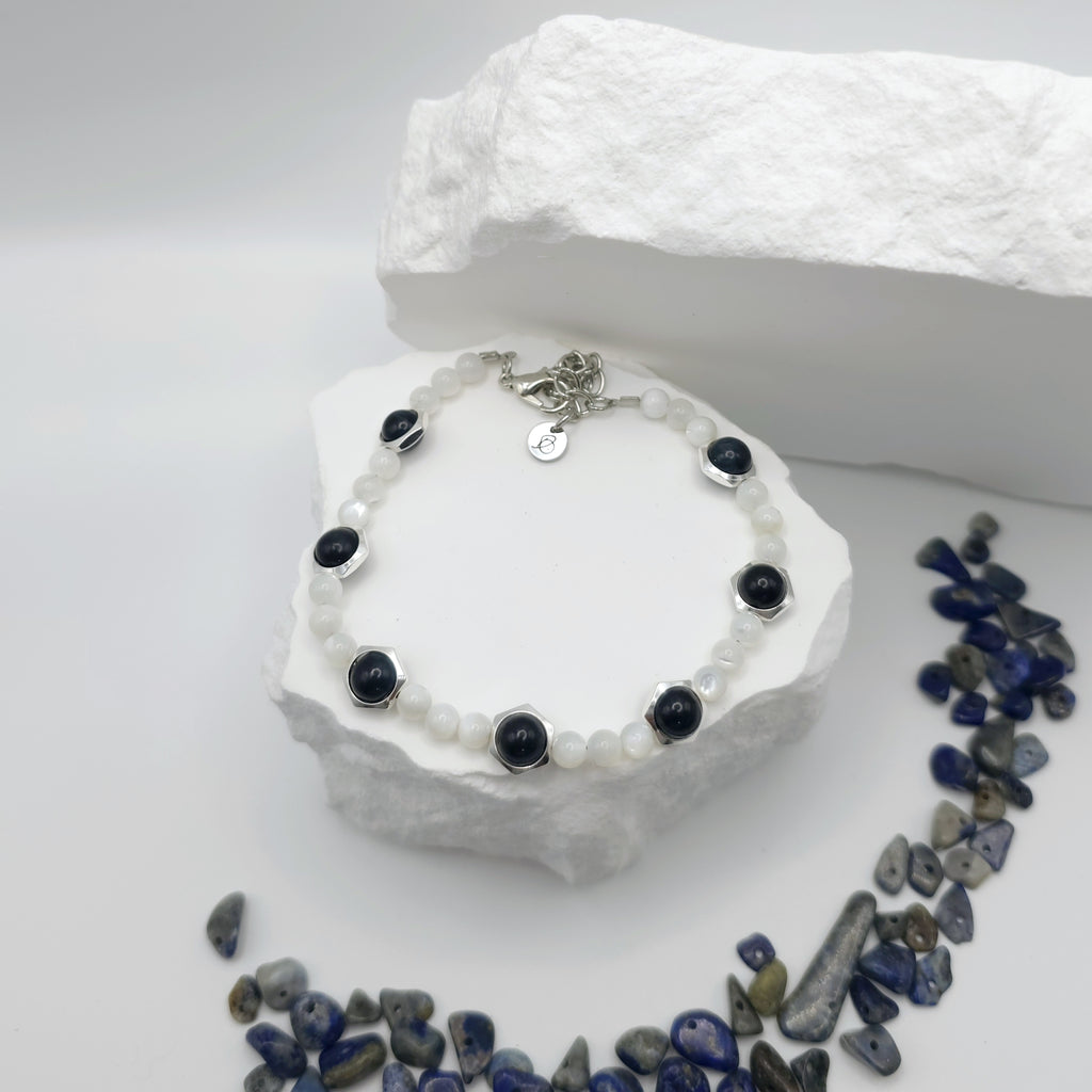 Blue-Black Tigers Eye & Conch Shell Beaded Bracelet [For Dispelling Fear]