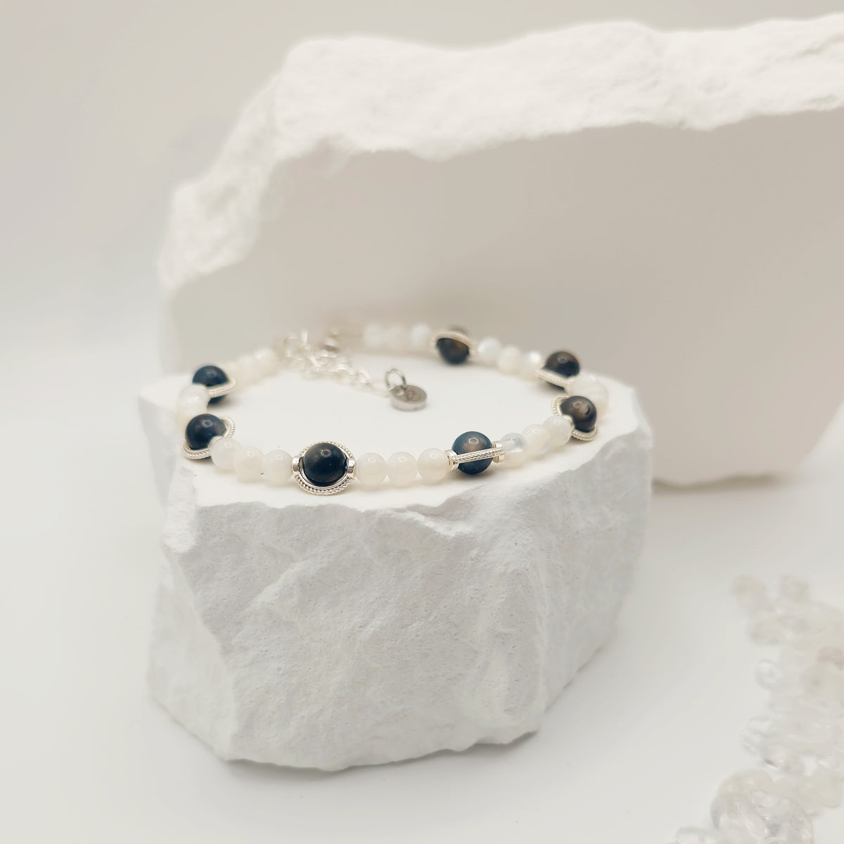 Conch And Abalone Shell Bracelet [For Insight]